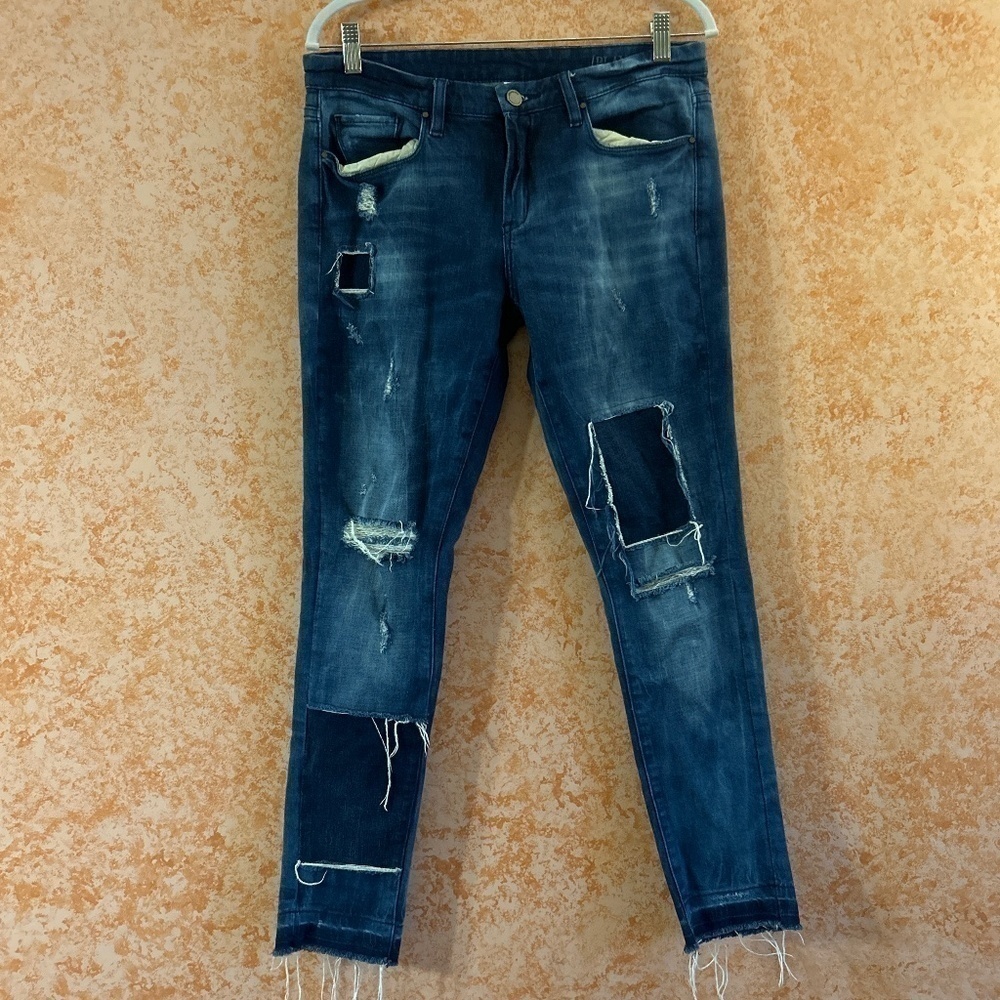 🌿END of Season SALE🌿 BLANK NYC Ripped Patchwork Jeans size 29